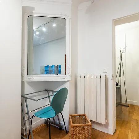 Luxurious 1 Bedroom Tour Eiffel Saint Dominique Free Netflix Paris Exterior photo