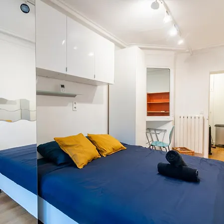 Luxurious 1 Bedroom Tour Eiffel Saint Dominique Free Netflix Paris Exterior photo